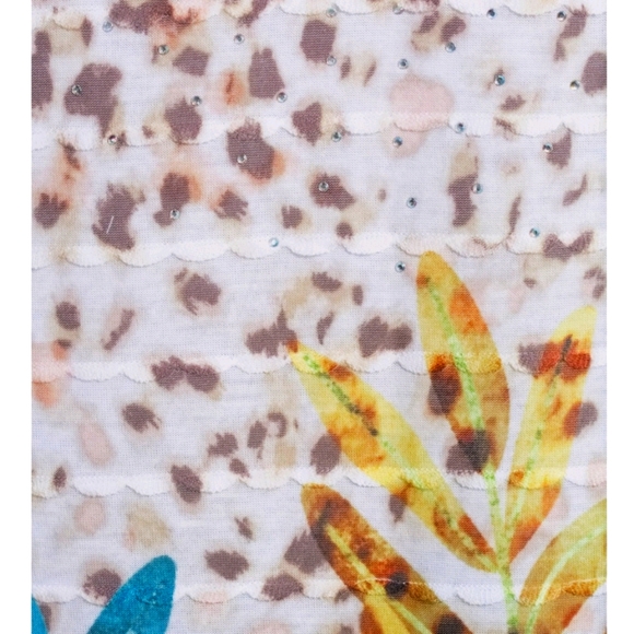 Time and Tru NWT Tunic Length 3/4 Sleeve V-Neck Sublimation Top 450 - Picture 9 of 10